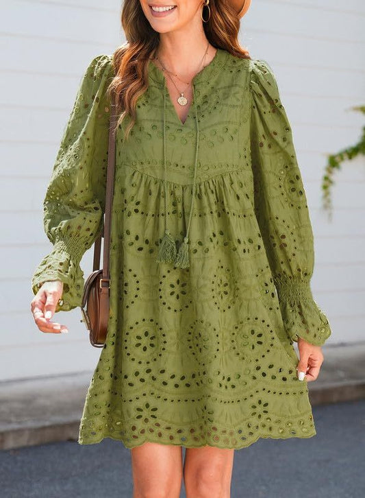 💥Hot Sale🌿Women's V-Neck Lace-Up Hollow-Out Dress with Flared Sleeves